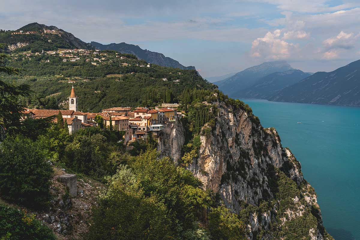 Tremosine: The eighth wonder of the world is located on Lake Garda